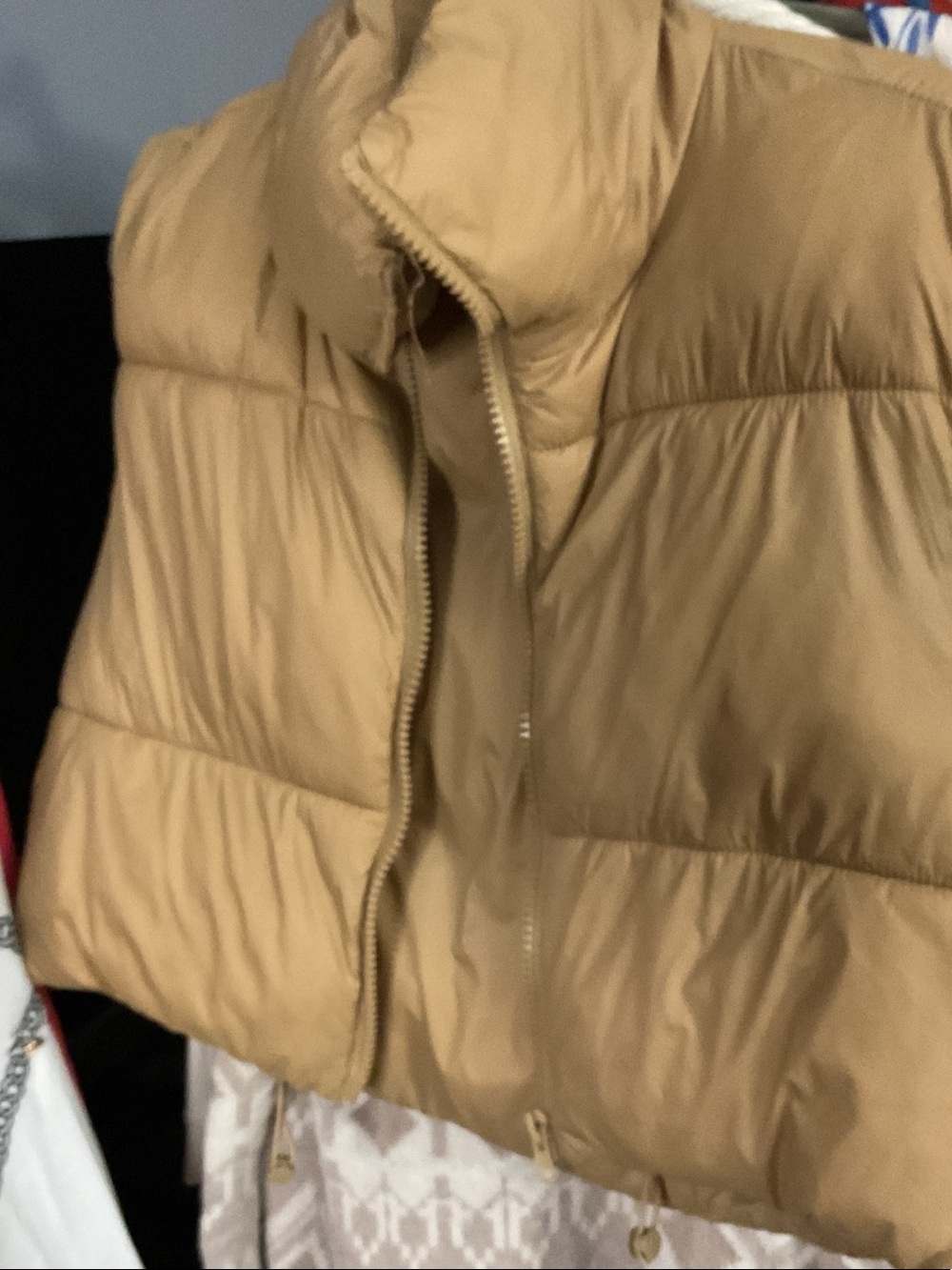 Puffed crooppedvest